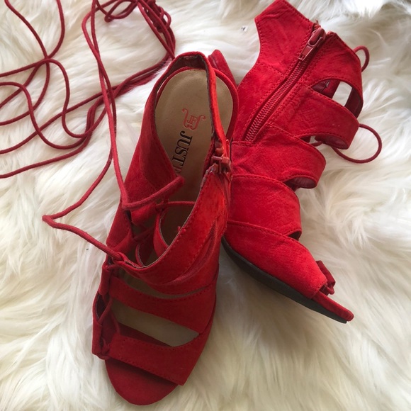 Shoes - Picture 2 of 8